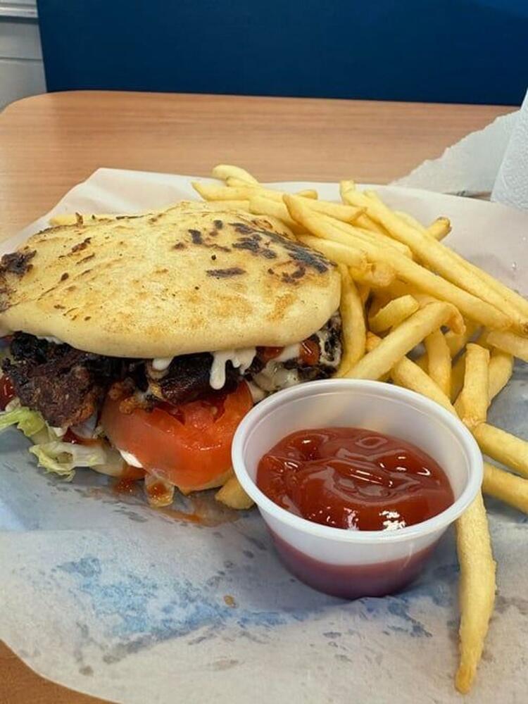 Burgers pupusa